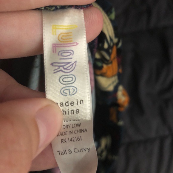 Lularoe TC Butterfly Leggings - Picture 2 of 2